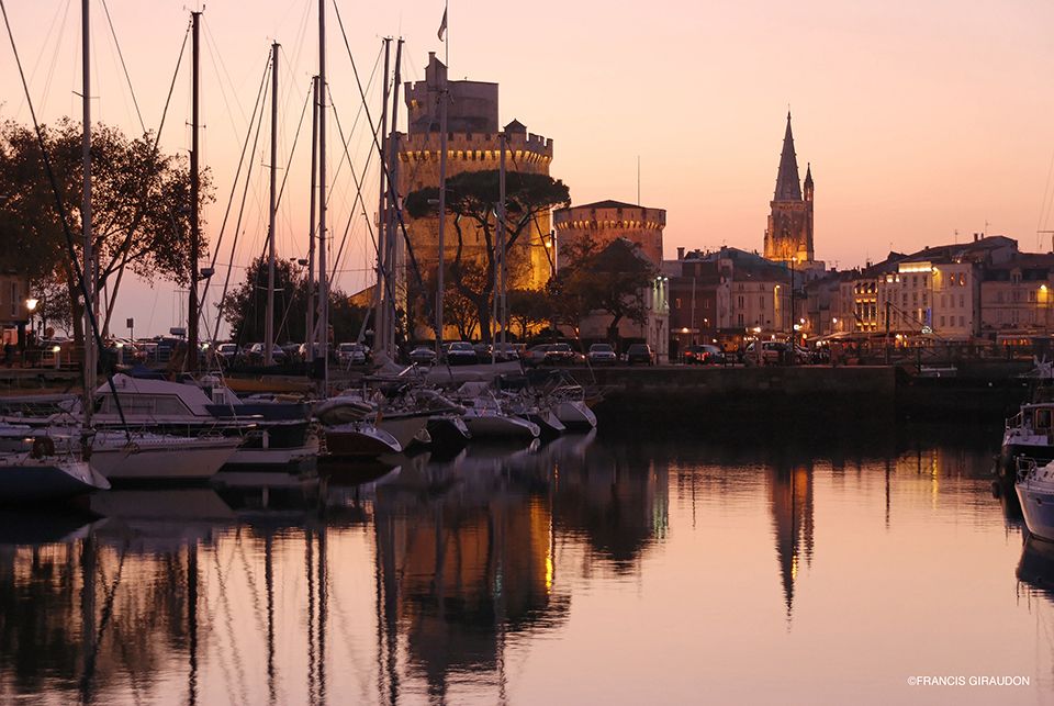 Französischkurse in La Rochelle Bassin Francis Giraudon