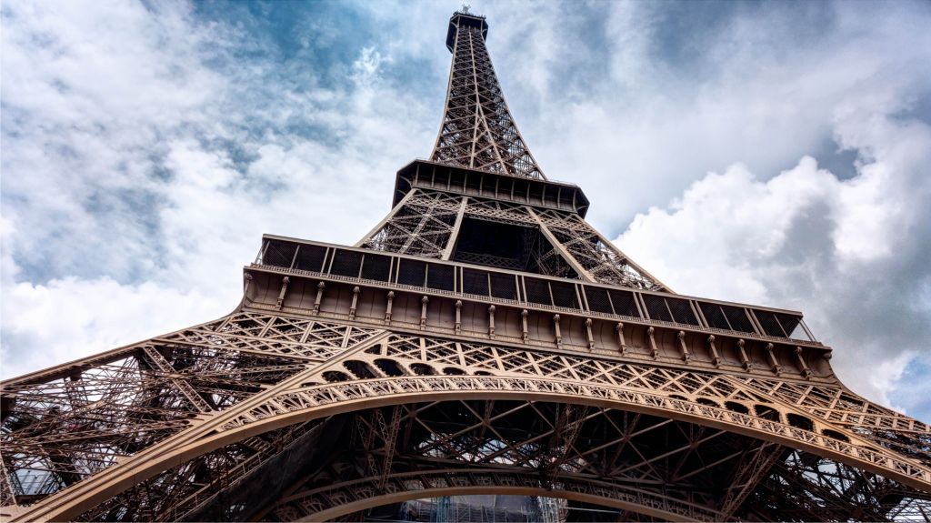 Der Eiffelturm in Paris - Sprachreise nach Frankreich