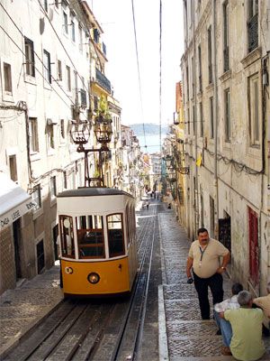 Electrico, die alte Straßenbahn von Lissabon - Sprachreise nach Portugal